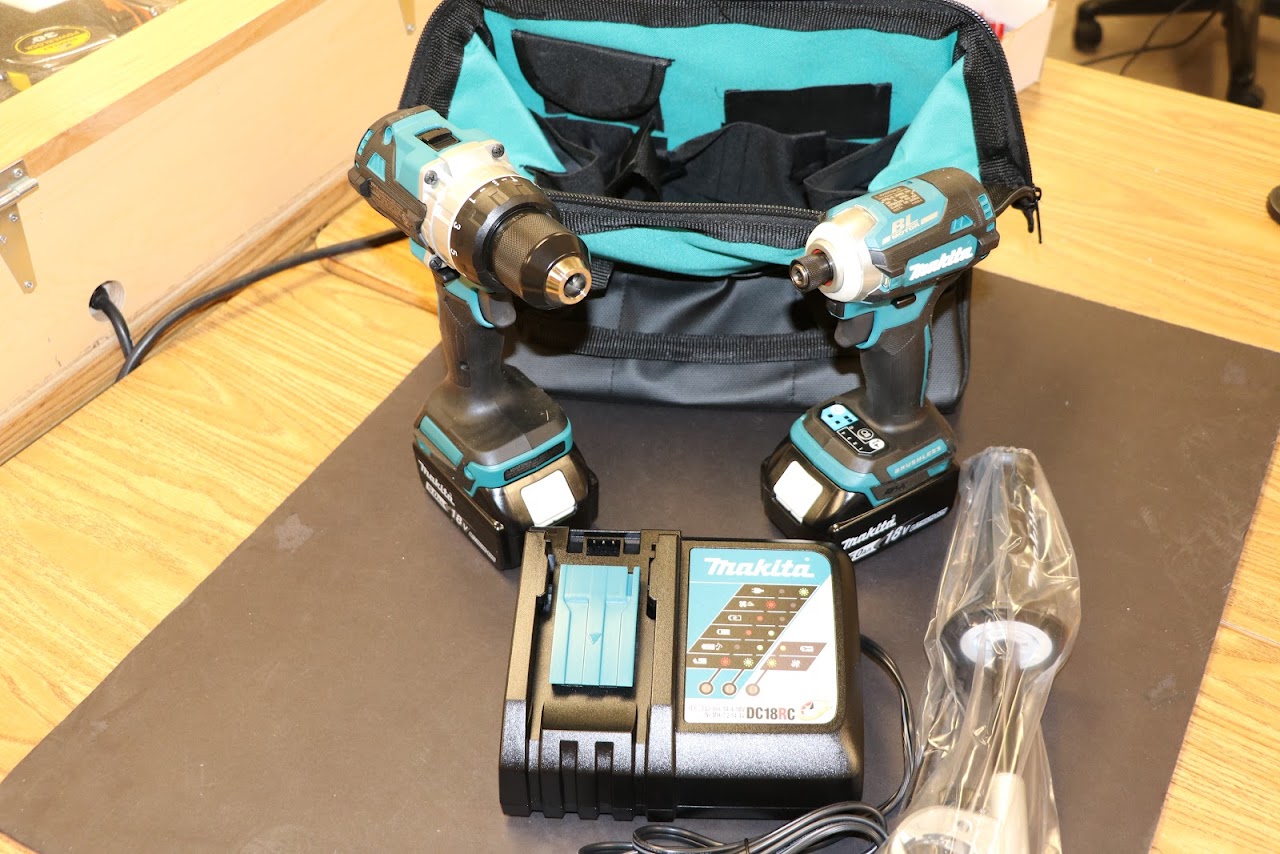 Cordless Drill / Impact Driver